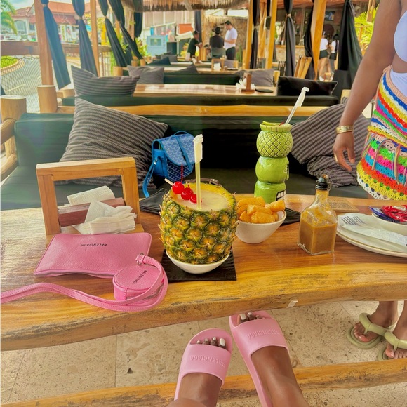 *BALENCIAGA BAG* & SLIDE TO MATCH THIS IS TWO ITEMS SOLD TOGETHER!!! - Picture 4 of 6